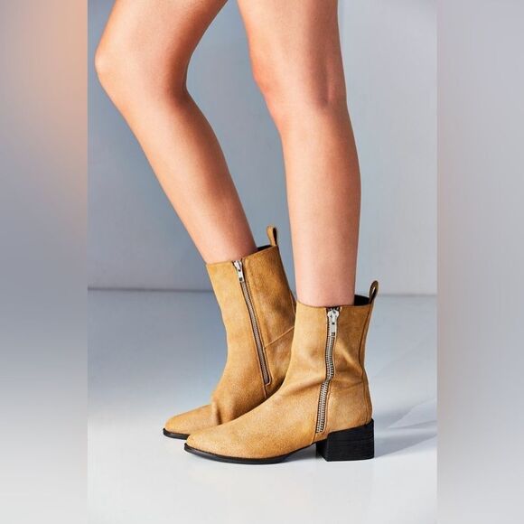 Intentionally Blank TWELVE 30 Boots - Picture 2 of 4